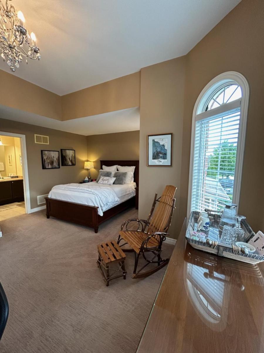 Willow Pond Satellite B&B 佩里港 外观 照片
